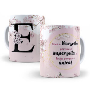 15322487262 canecas alfabeto floral cerejeira 05 mockup 2 juntas