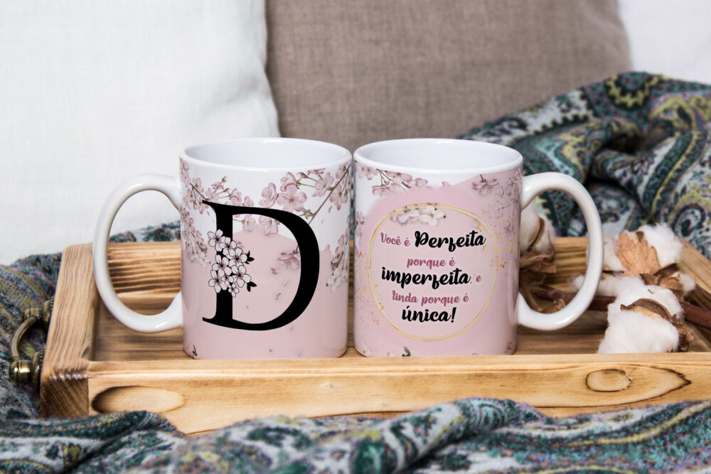 Caneca de Cerâmica Branca 325ml Alfabeto Floral Cerejeira Letra D