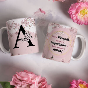 Caneca de Cerâmica Branca 325ml Alfabeto Floral Cerejeira Letra A