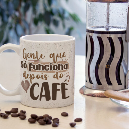 Caneca Cerâmica Branca Só Funciona Depois do Café 325ml