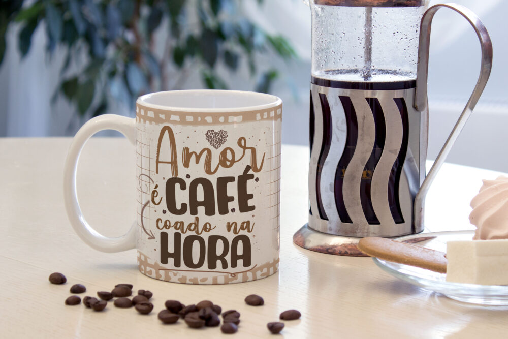 Caneca Cerâmica Branca Amor é Café Coado Na Hora 325ml