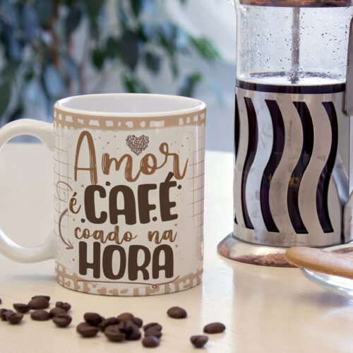 Caneca Cerâmica Branca Amor é Café Coado Na Hora 325ml