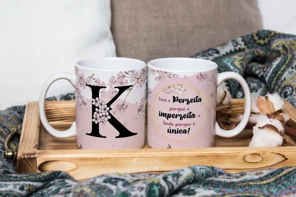 Caneca de Cerâmica Branca 325ml Alfabeto Floral Cerejeira Letra K