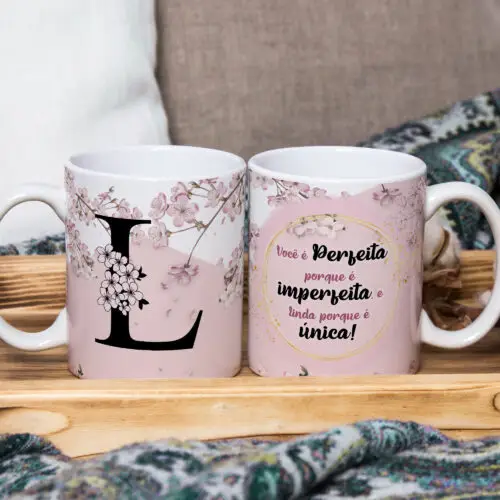 Caneca de Cerâmica Branca 325ml Alfabeto Floral Cerejeira Letra L