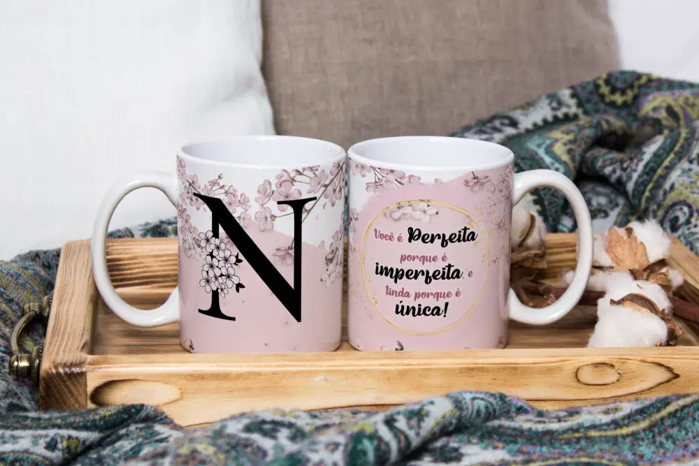 Caneca de Cerâmica Branca 325ml Alfabeto Floral Cerejeira Letra N