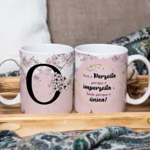 Caneca de Cerâmica Branca 325ml Alfabeto Floral Cerejeira Letra O